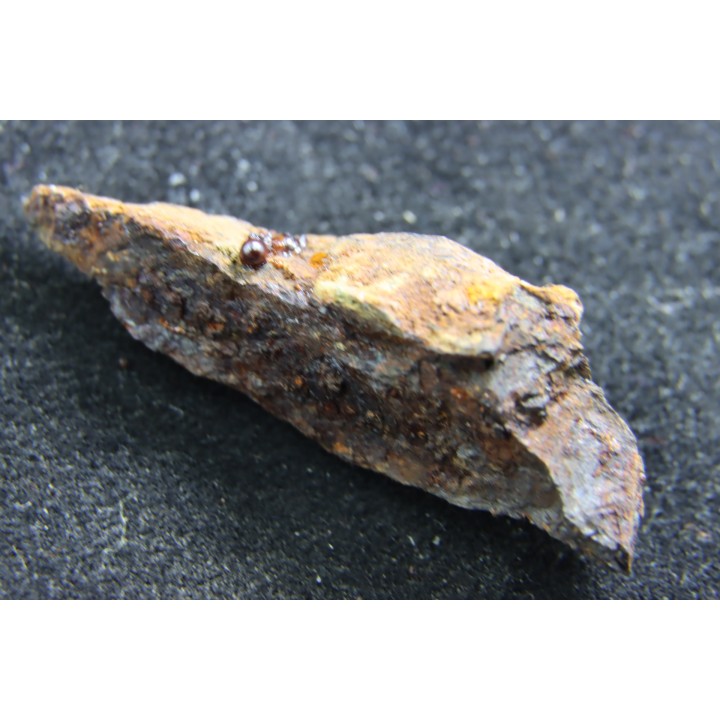 Météorite: SIDERITE iron IIIAB - SAIN AUBIN - FRANCE