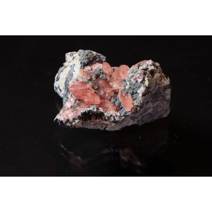 Rhodochrosite - Uchucchacua mine, Peru