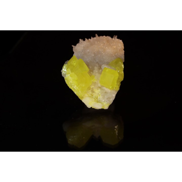 Souffre sur Calcite - Caltanissetta, Sicile, ITALIE