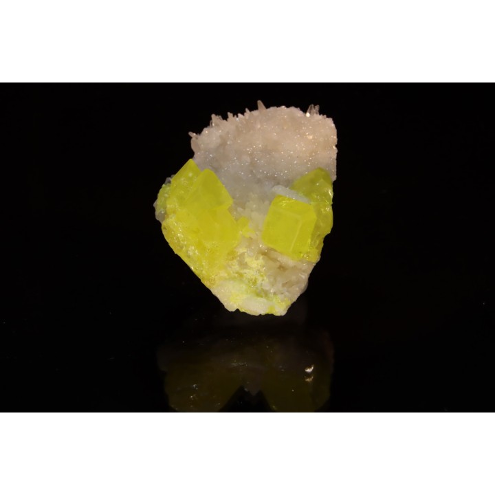 Souffre and Calcite - Caltanissetta, Sicile, ITALY