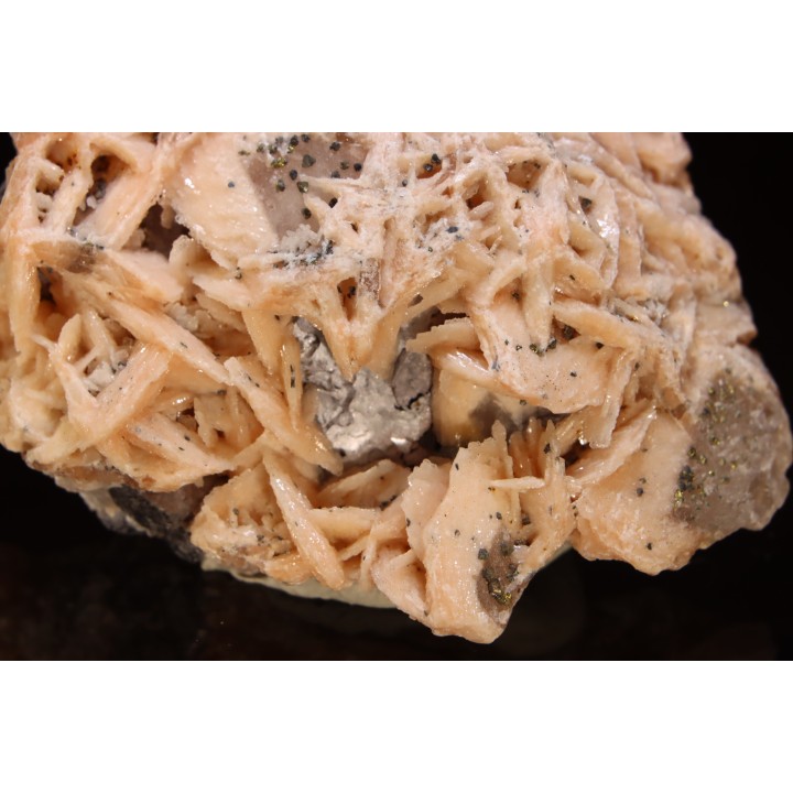 Baryte rose et Chalcopyrite sur galène - Oumjrane, Maroc
