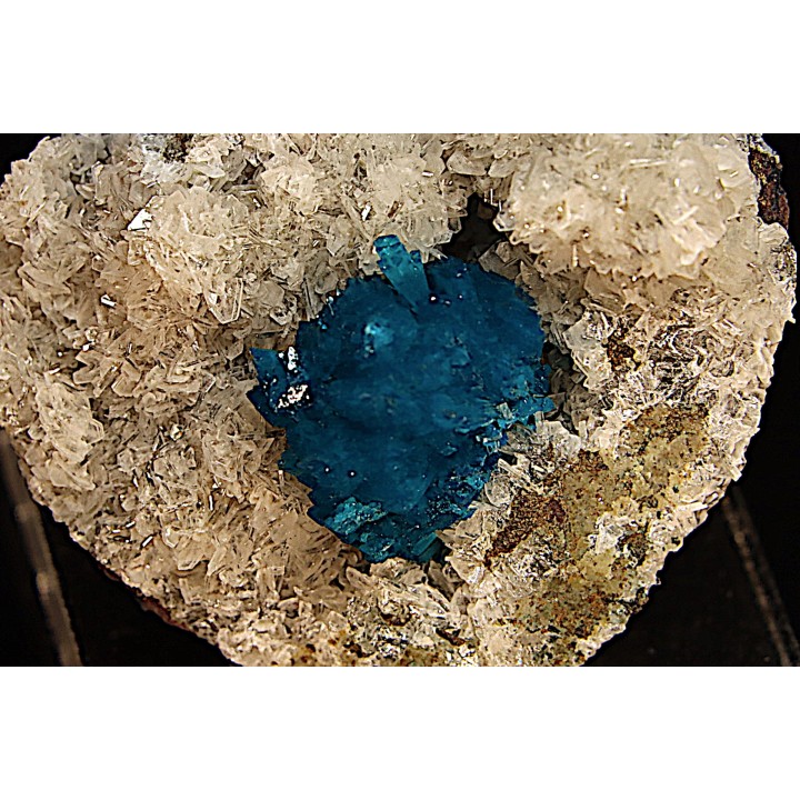 Cavansite  stilbite - Wagholi, Poona, Maharashtra, India