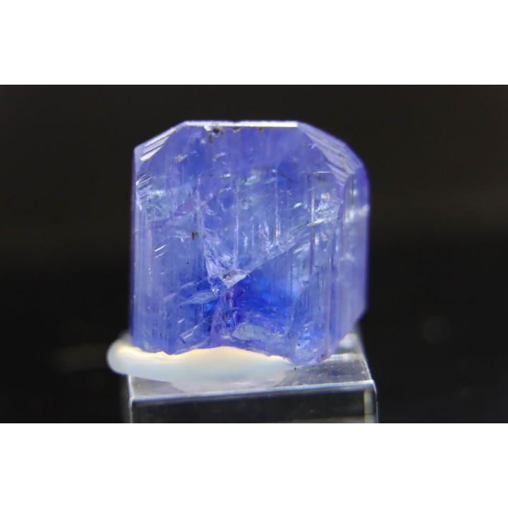 ZOISITE var TANZANITE - Merelani Hills, Arusha Province, TANZANIE
