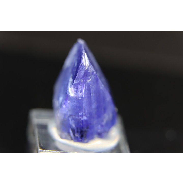 ZOISITE var TANZANITE - Merelani Hills, Arusha Province, TANZANIE