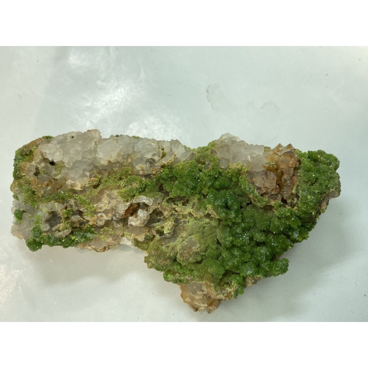 Pyromorphite et quartz - Les Farges, FRANCE
