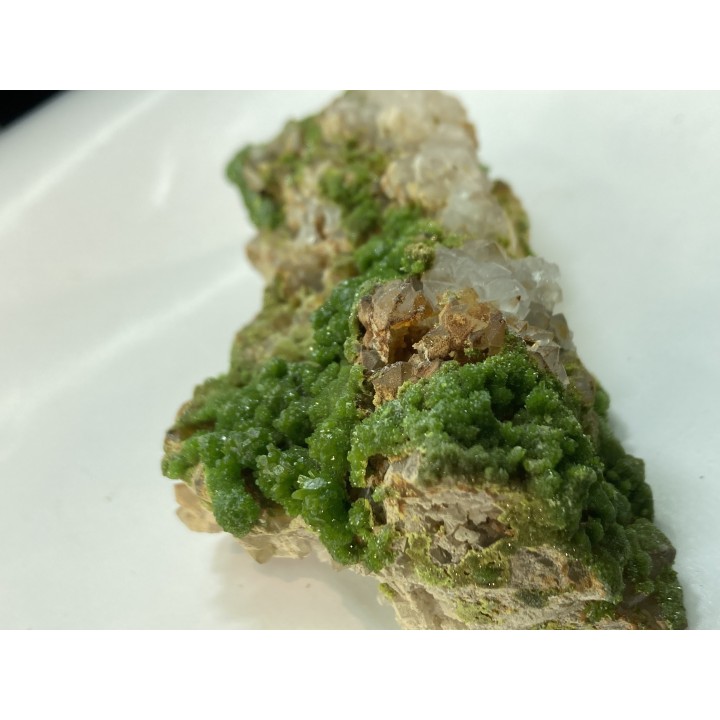 Pyromorphite and quartz - Les Farges, FRANCE