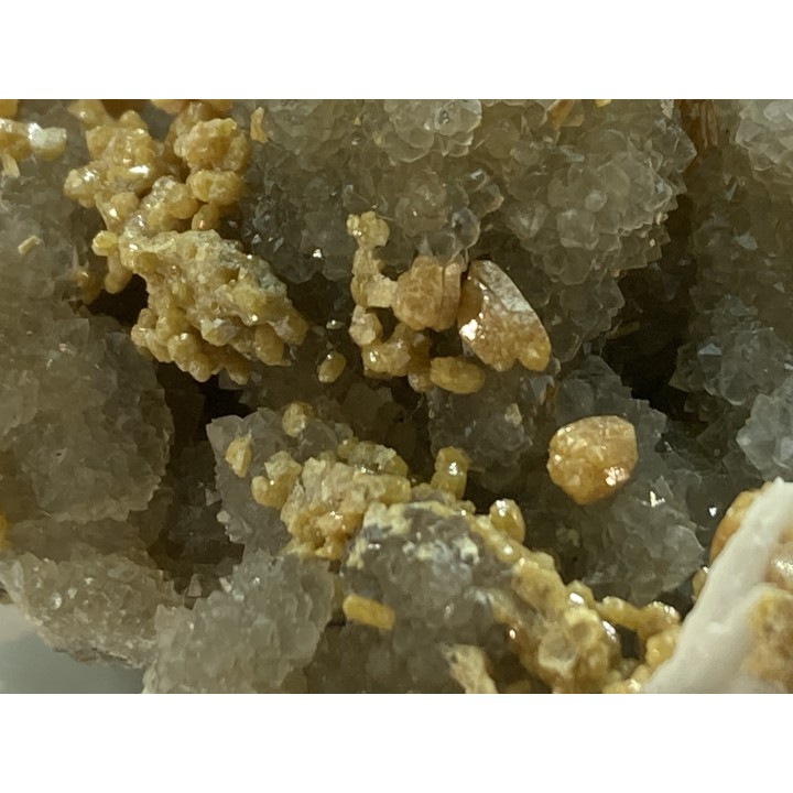 Pyromorphite, baryte and quartz - Les Farges, FRANCE