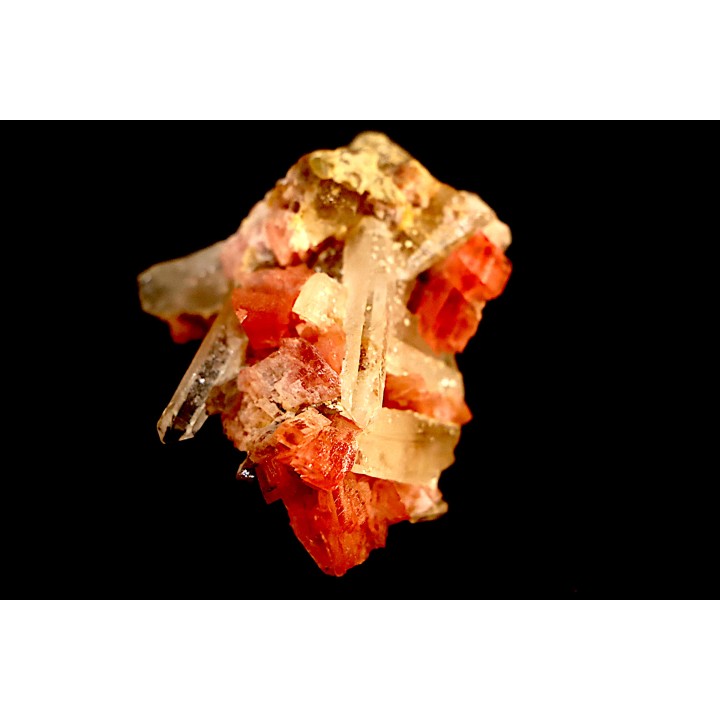 Rhodochrosite and quartz - Mine Santa Rosa, Cerro Verde Mine, Uchumayo District, Arequipa, PERU