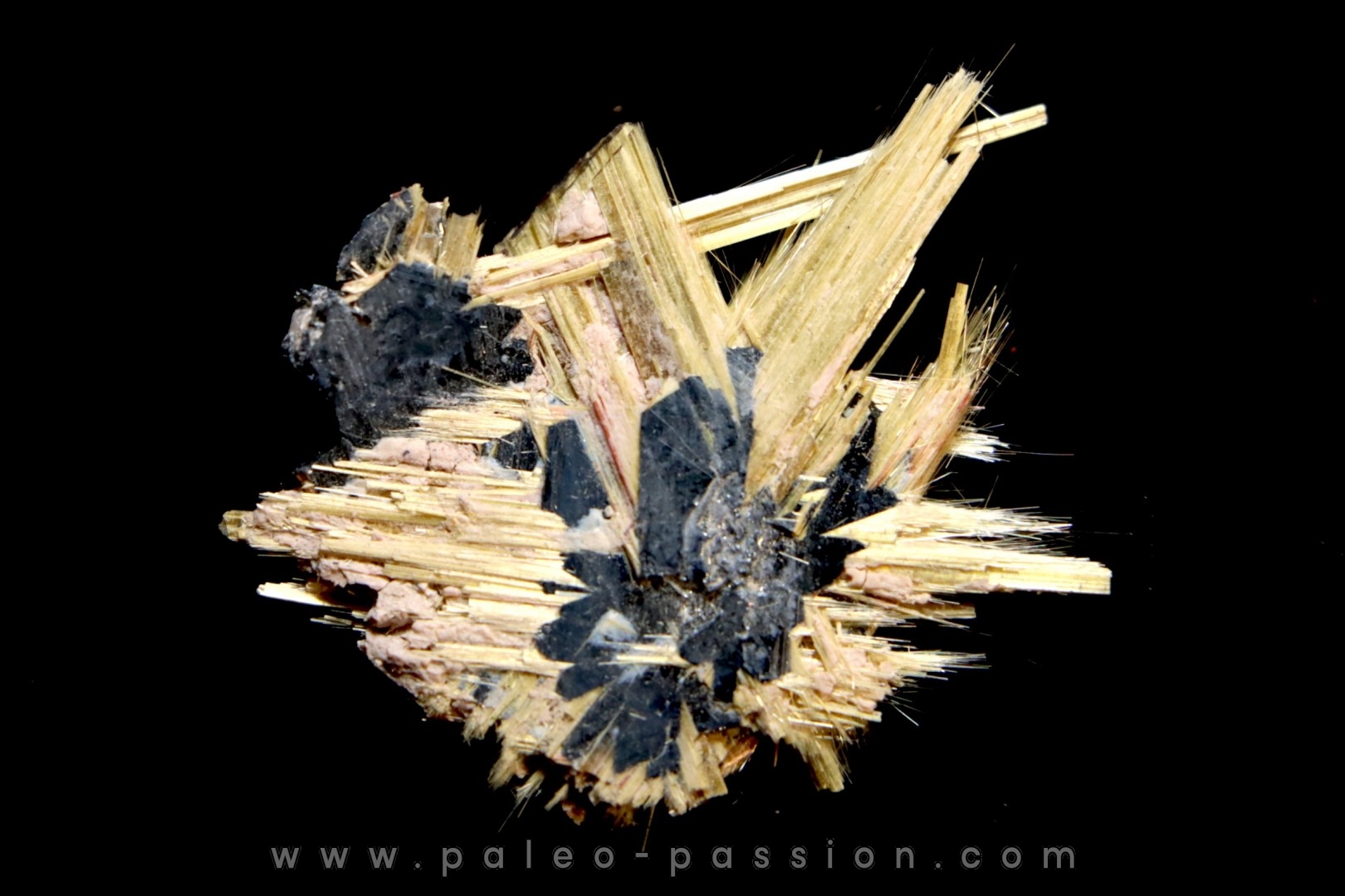 Rutile and Hematite - Novo Horizonte, Bahia, Brasil