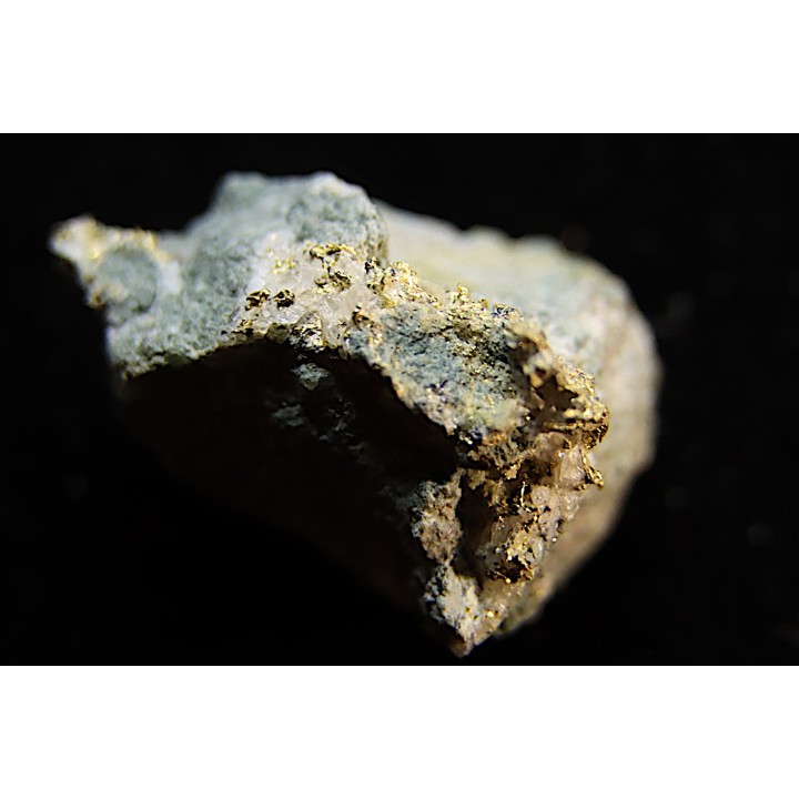 native gold  Olinghouse Mine, Washoe County, Nevada, USA