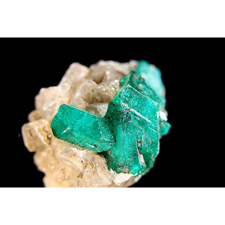 Dioptase - Altyn, tyube area, Bukhar, Karaganda region - KAZAKHSTAN