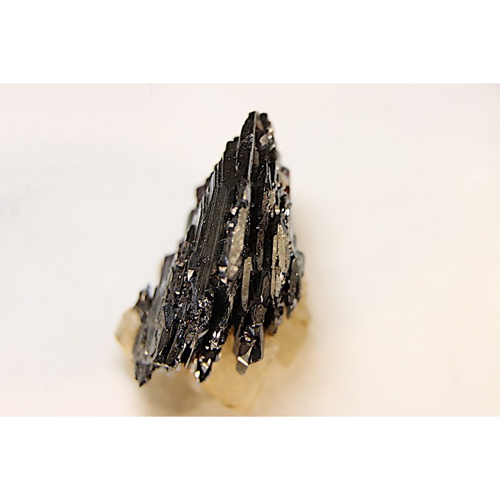 Hematite et rutile - Cavradi, Val Curnera, Grisons, Suisse