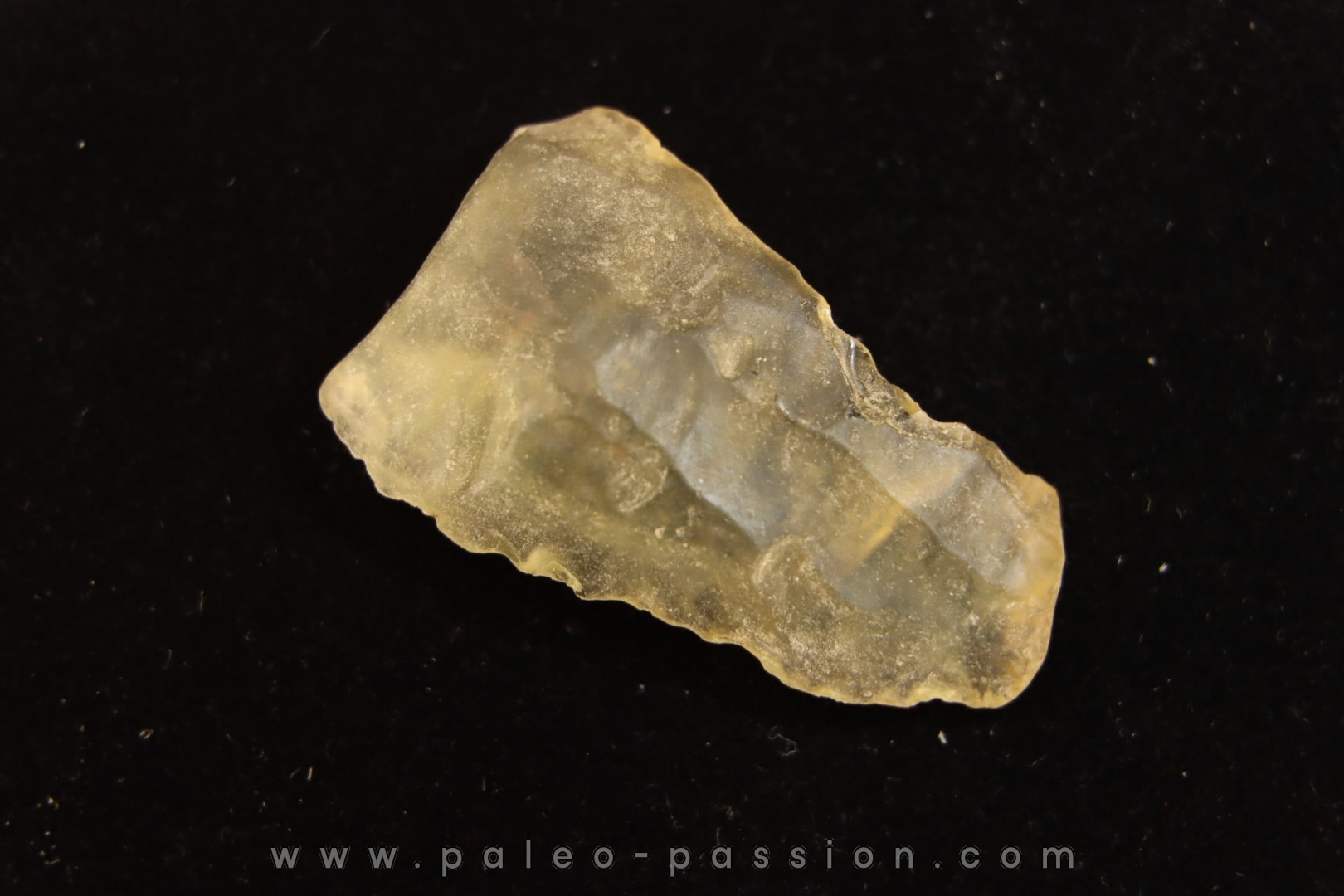 TECTITE: Libyan glass - ARTIFACT