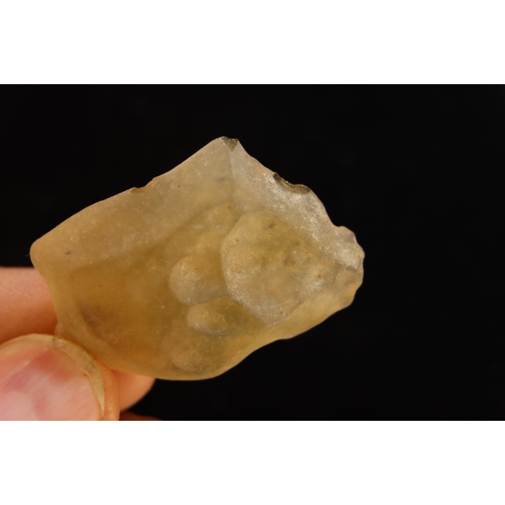 TECTITE: verre libyque - (outil taillé)