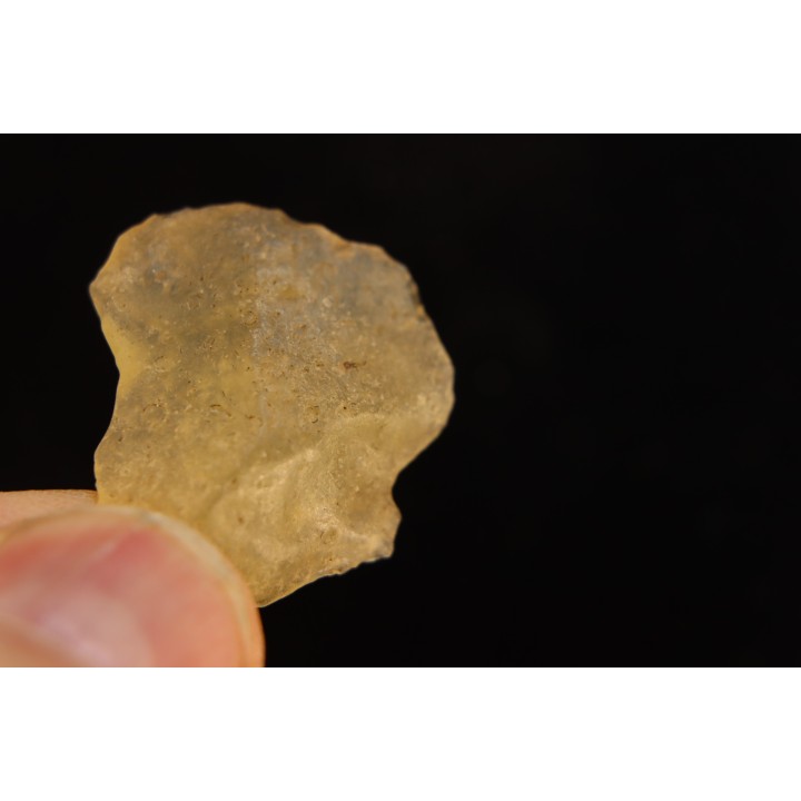 TECTITE: verre libyque - (outil taillé)