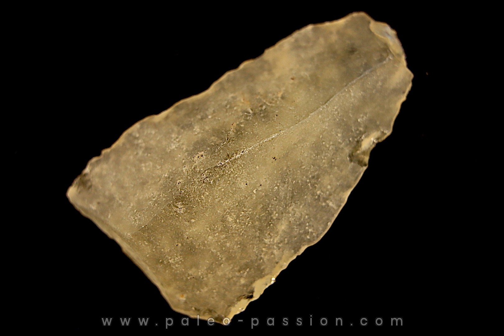 TECTITE: verre libyque - (outil taillé)