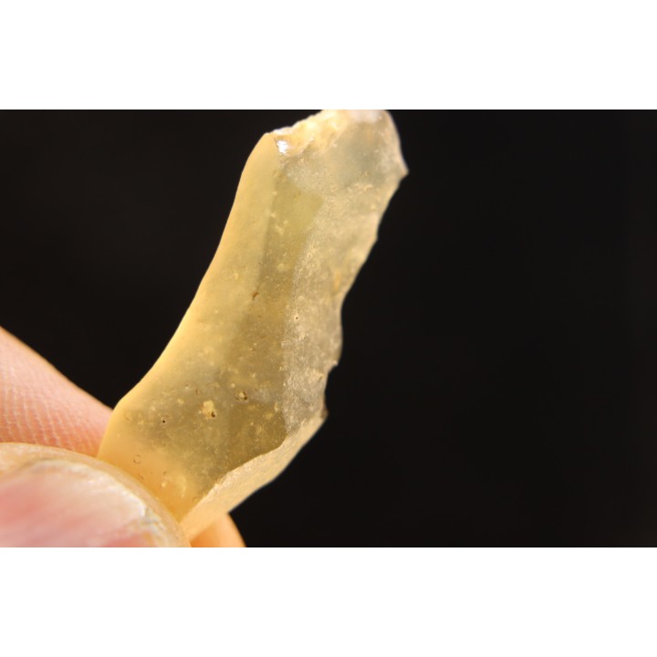 TECTITE: verre libyque - (outil taillé)