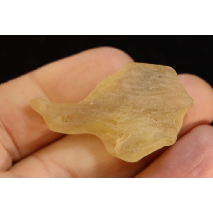 TECTITE: verre libyque - (outil taillé)