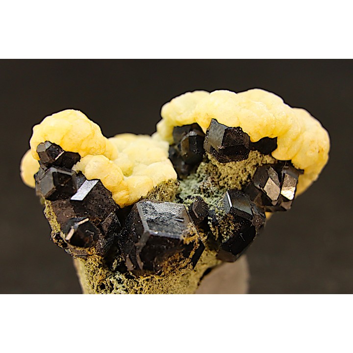prehnite with andradite garnet - Diakon, Kayes, Mali