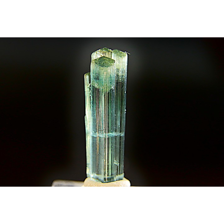 Tourmaline Elbaïte indigolite - Lavra de Sapo, Ferruginha, Minas Gerais – Brésil