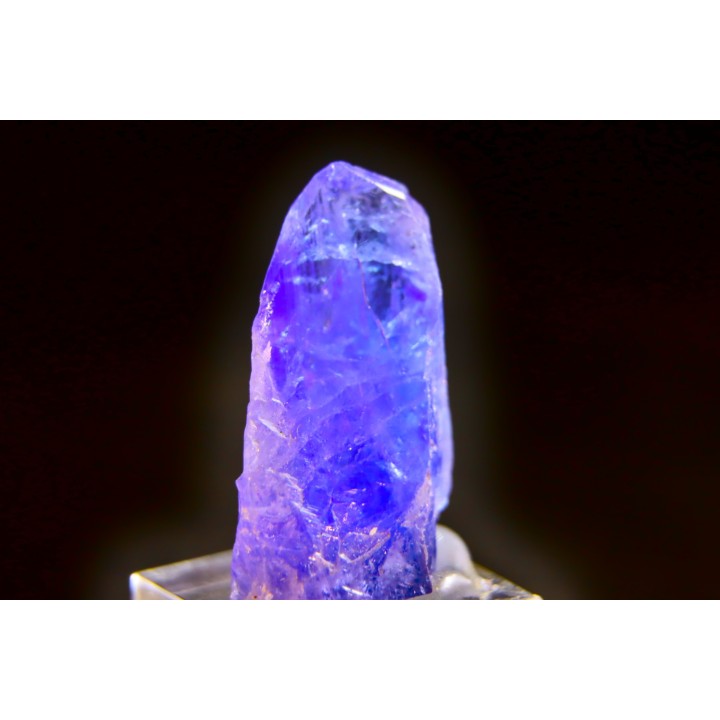 ZOISITE var TANZANITE - Merelani Hills, Arusha Province  TANZANIA