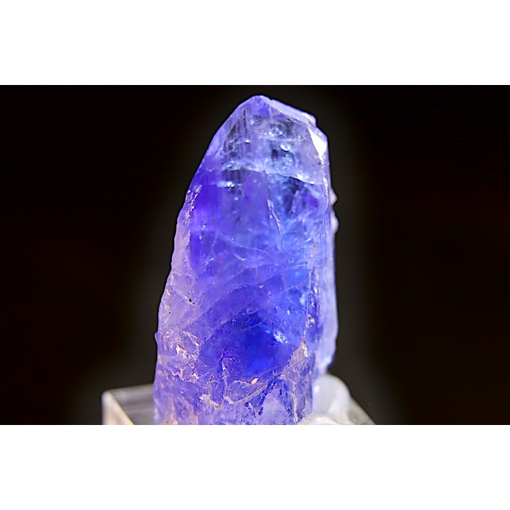 ZOISITE var TANZANITE - Merelani Hills, Arusha Province, TANZANIE