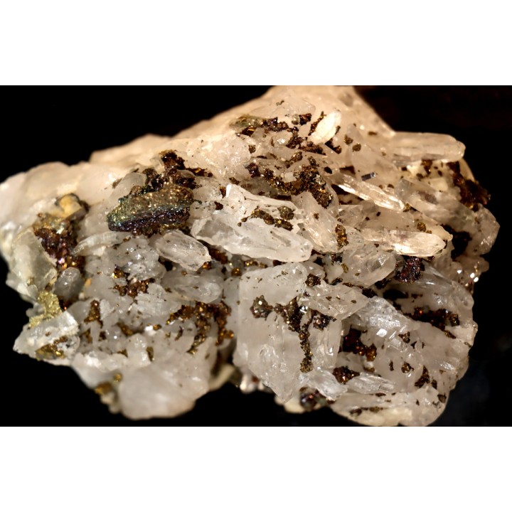 Pyrrhotite sur quartz - Akka, Maroc