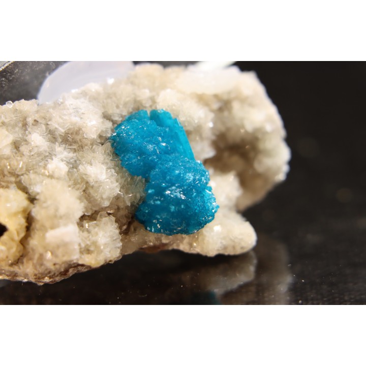 Cavansite  stilbite - Wagholi, Poona, Maharashtra, India