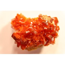 VANADINITE sur BARYTE- Mibladen, Maroc