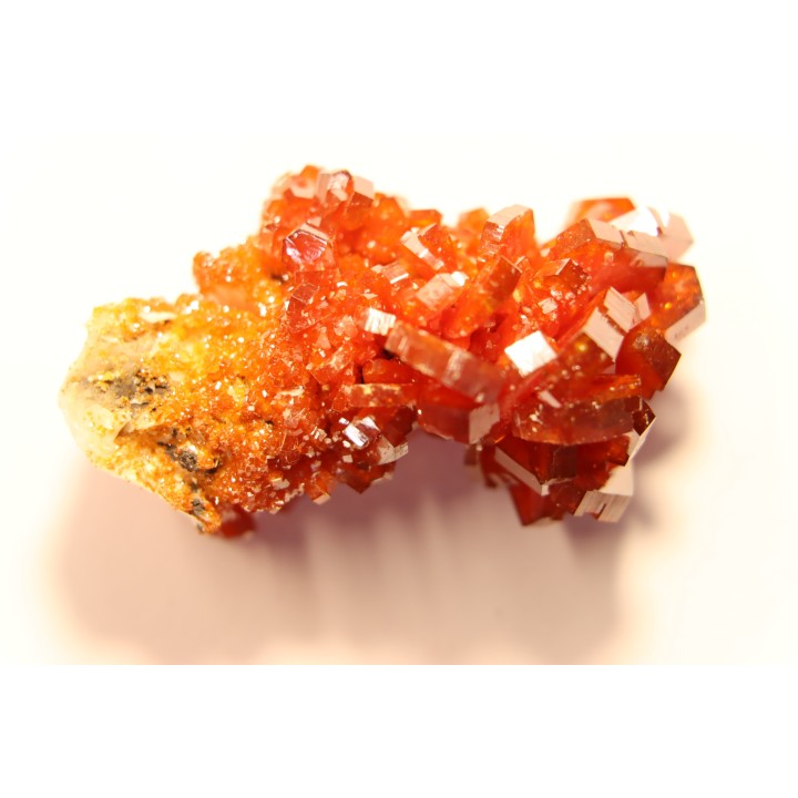 VANADINITE sur BARYTE - Mibladen, Maroc