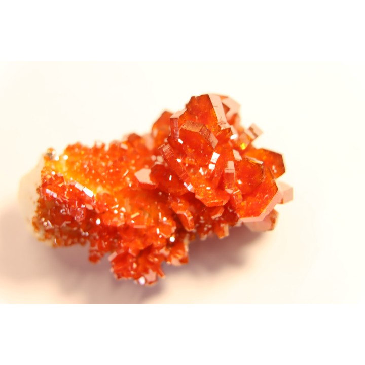 VANADINITE sur BARYTE// Mibladen, Morocco