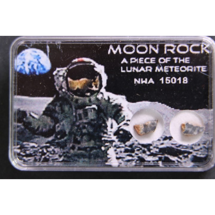 Météorite: Lunar bréche feldspath - NWA 15018