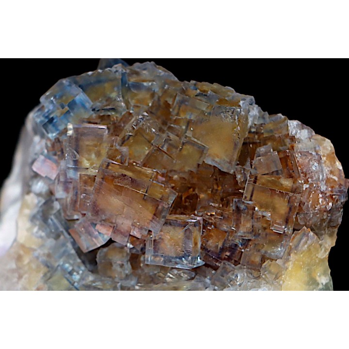 fluorite la-barre-puit-de-dome-france