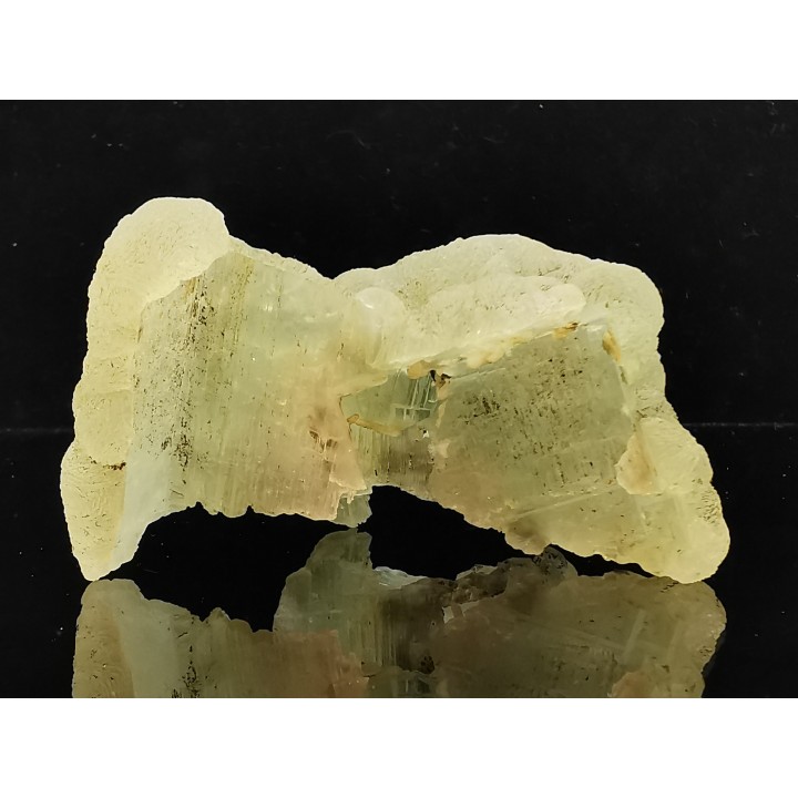 Périmorphose de prehnite après anhydride  Bindougou, Diakon, Kayes, Mali
