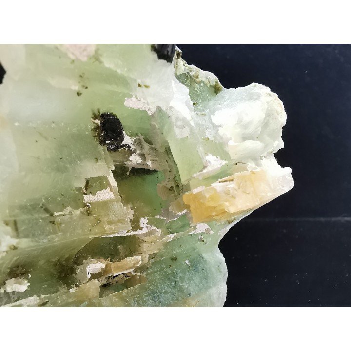 Périmorphose de prehnite après anhydride  Bindougou, Diakon, Kayes, Mali