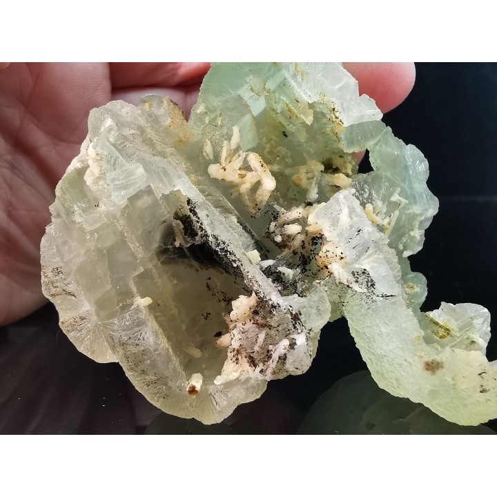 Périmorphose de prehnite après anhydride  Bindougou, Diakon, Kayes, Mali