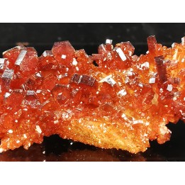VANADINITE sur BARYTE// Mibladen, Morocco