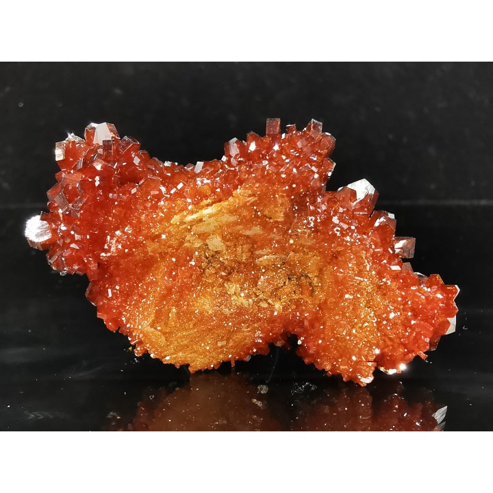 VANADINITE sur BARYTE// Mibladen, Morocco