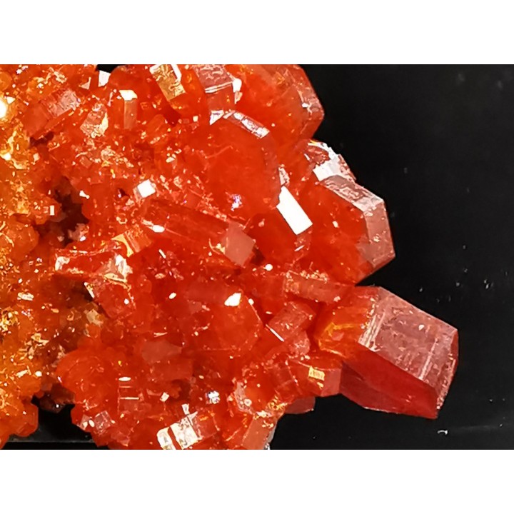 VANADINITE sur BARYTE// Mibladen, Morocco
