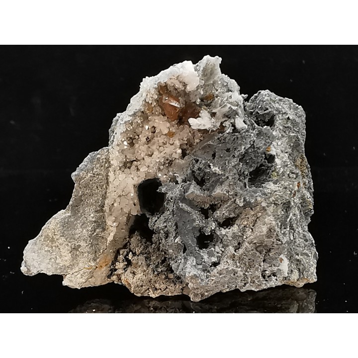 sphalerites orange avec quartz  haus Rappolstein vein,  Sainte Marie Aux Mines, Alsace - FRANCE