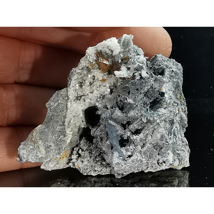 sphalerites orange avec quartz  haus Rappolstein vein,  Sainte Marie Aux Mines, Alsace - FRANCE