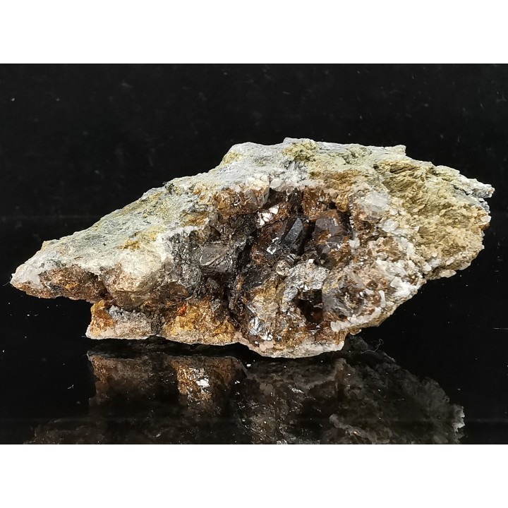 sphalerites orange avec quartz  haus Rappolstein vein,  Sainte Marie Aux Mines, Alsace - FRANCE