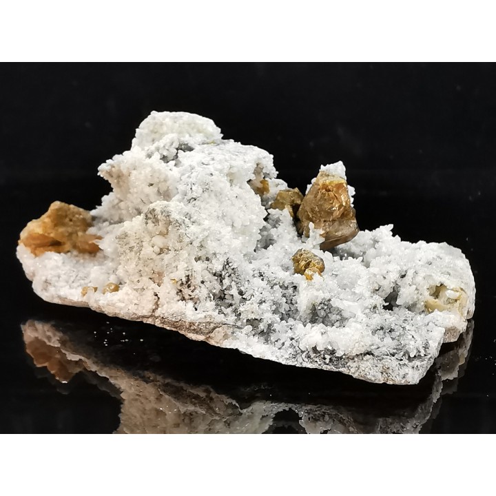 sphalerites orange avec quartz  haus Rappolstein vein,  Sainte Marie Aux Mines, Alsace - FRANCE