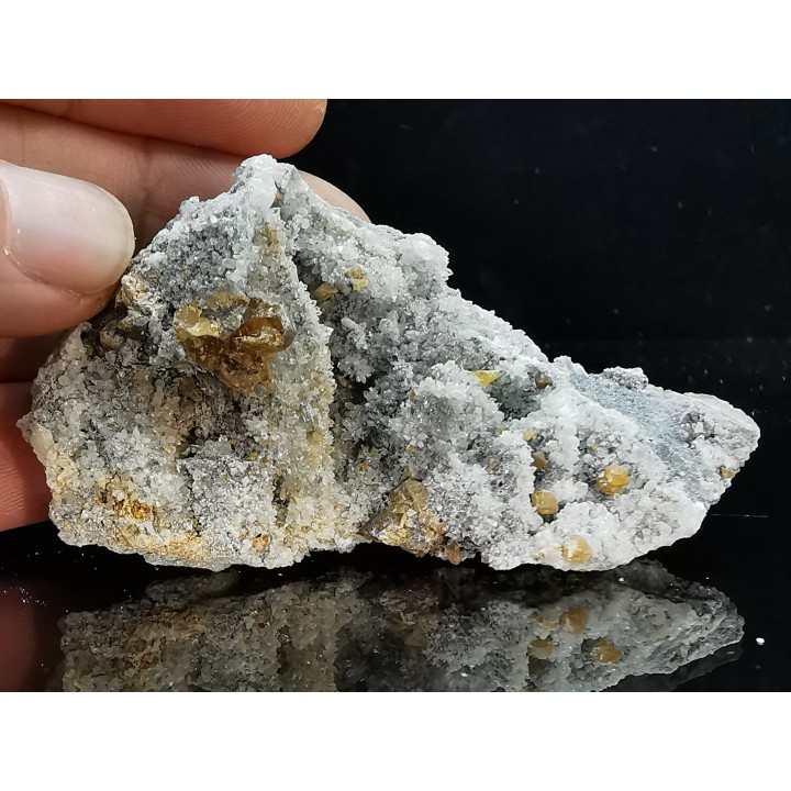 sphalerites orange avec quartz  haus Rappolstein vein,  Sainte Marie Aux Mines, Alsace - FRANCE