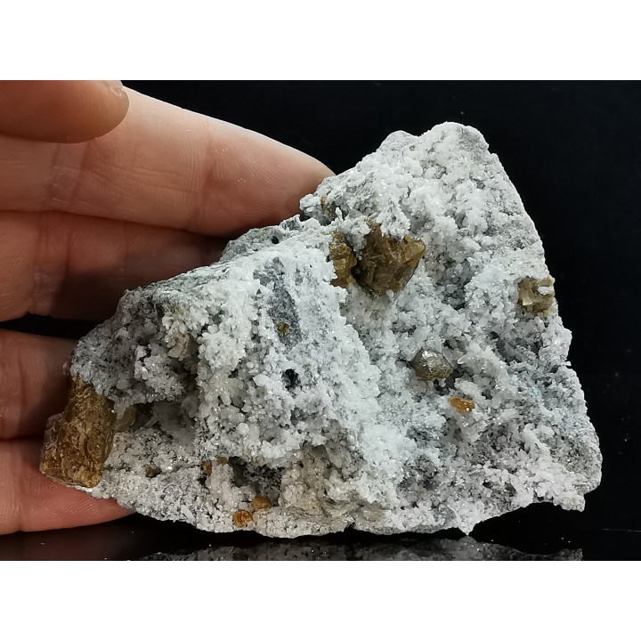 sphalerites orange avec quartz  haus Rappolstein vein,  Sainte Marie Aux Mines, Alsace - FRANCE