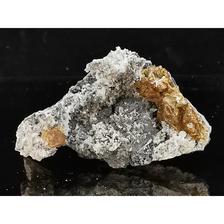 sphalerites orange avec quartz  haus Rappolstein vein,  Sainte Marie Aux Mines, Alsace - FRANCE