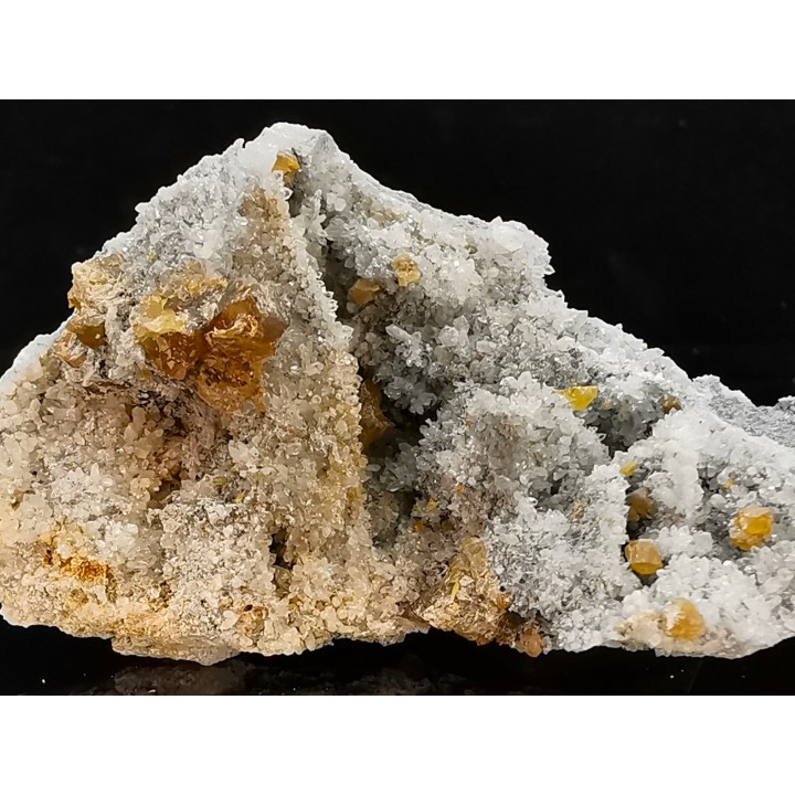 sphalerites orange avec quartz  haus Rappolstein vein,  Sainte Marie Aux Mines, Alsace - FRANCE