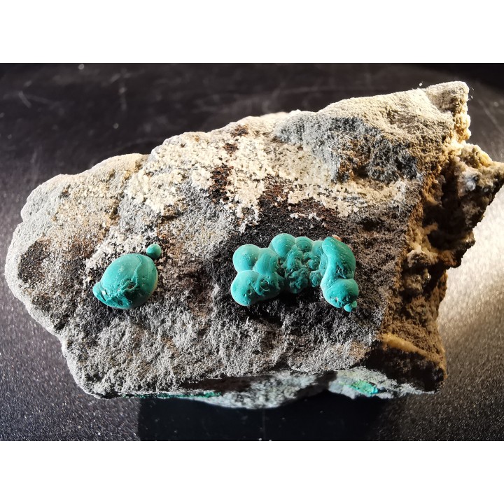 Malachite - Quartz  Bouque payrol, Camares,  Aveyron,  France