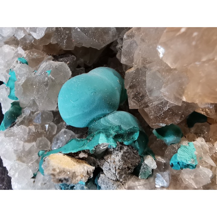 Malachite - Quartz  Bouque payrol, Camares,  Aveyron,  France