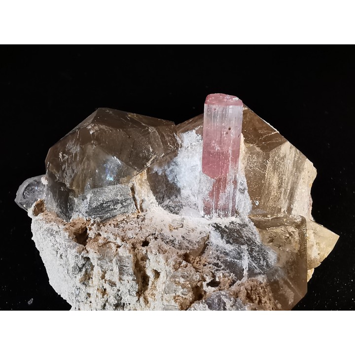 Tourmaline rubellite sur quartz  Pakistan